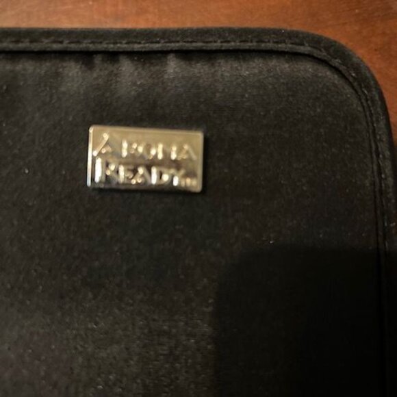 Black Zippered Travel essential oil Organizer With Multiple Pockets aroma ready - Picture 7 of 10